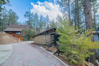 moonridge manor