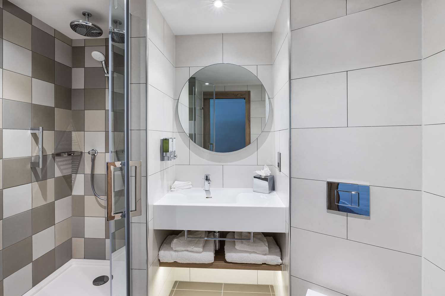 hampton by hilton torquay