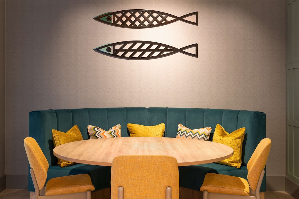 hampton by hilton torquay