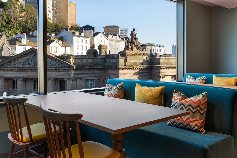 hampton by hilton torquay