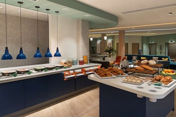 hampton by hilton torquay