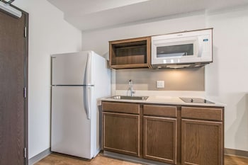 woodspring suites doral miami airport