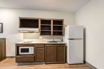 woodspring suites doral miami airport