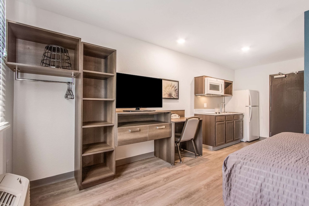 woodspring suites doral miami airport