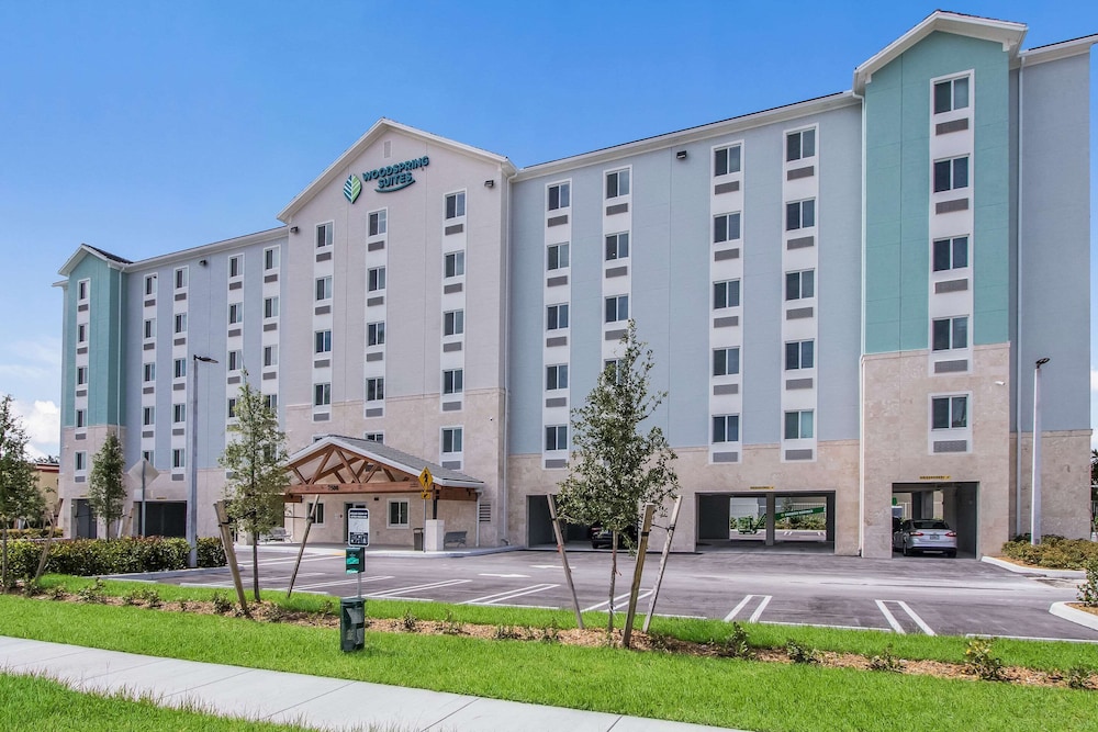 woodspring suites doral miami airport