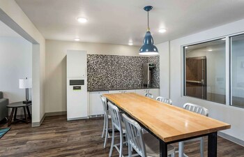 woodspring suites philadelphia plymouth meeting