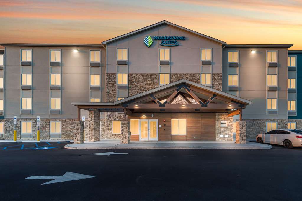 woodspring suites philadelphia plymouth meeting