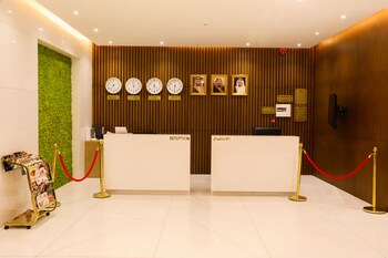 quiet rooms apartment