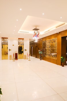 quiet rooms apartment