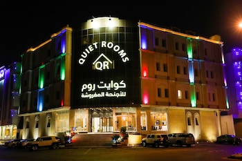 quiet rooms apartment