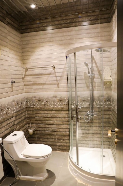 quiet rooms apartment