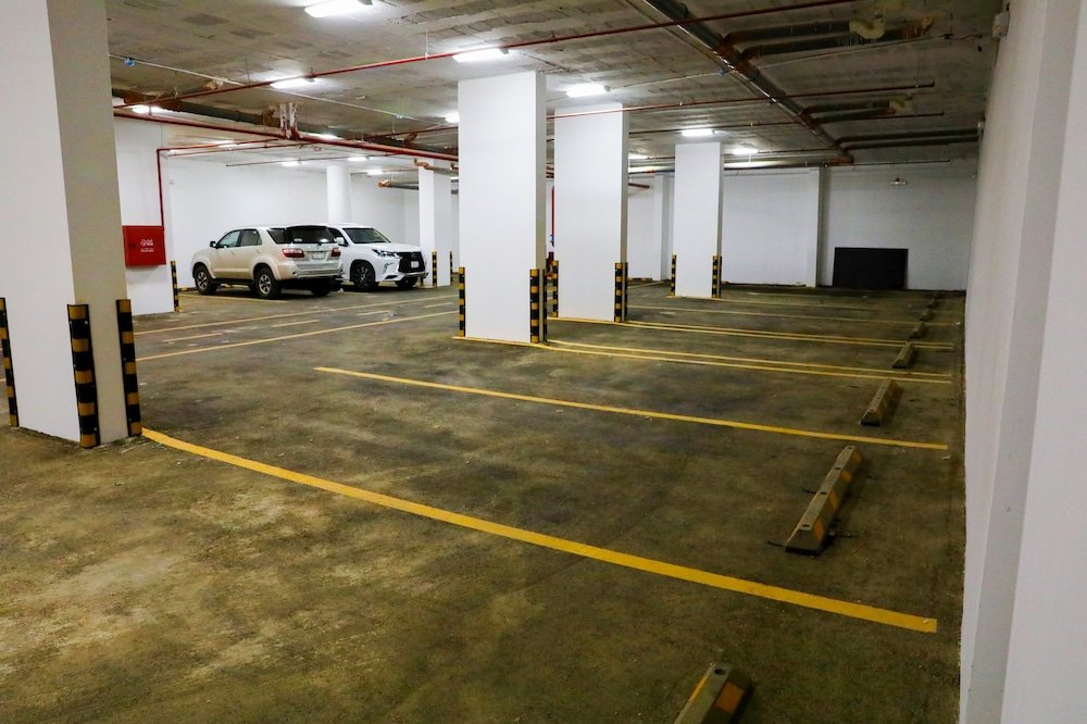 quiet rooms apartment