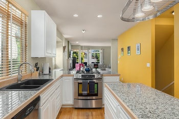 seattle vacation home the vineyard