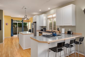 seattle vacation home the vineyard