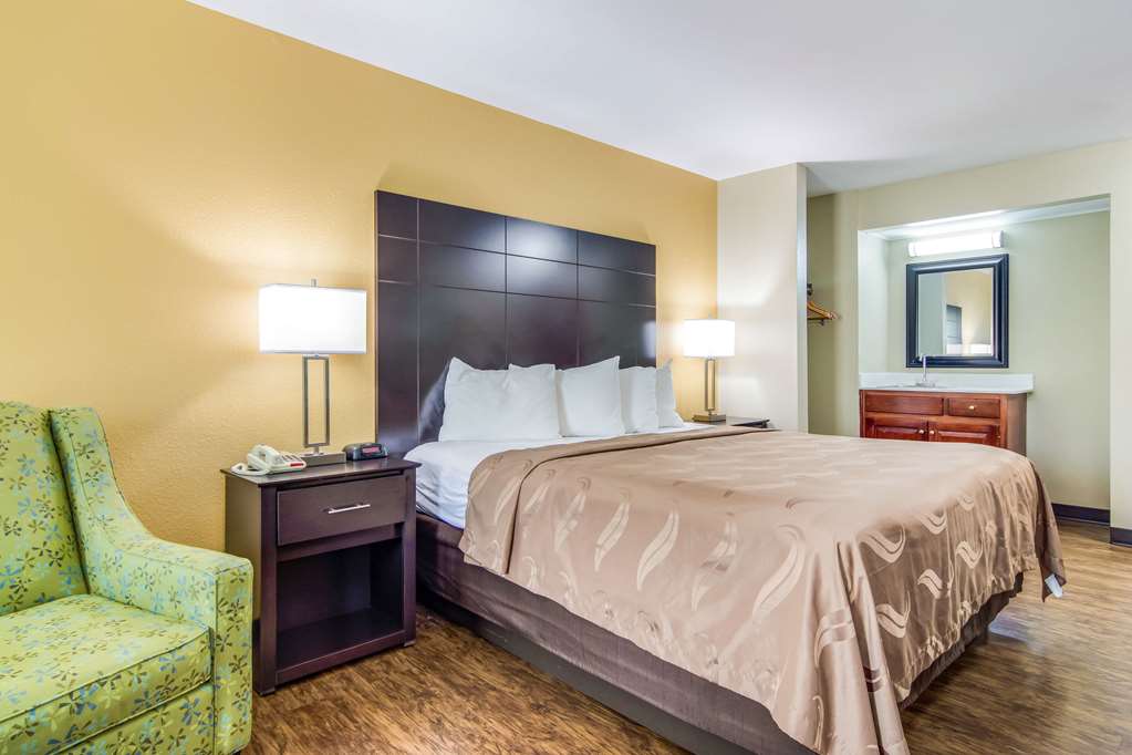 quality inn and suites canton ga