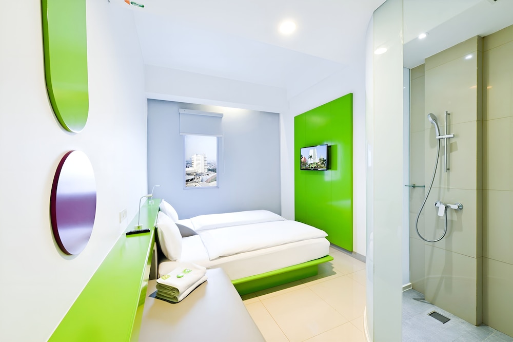 pop hotel kelapa gading jakarta