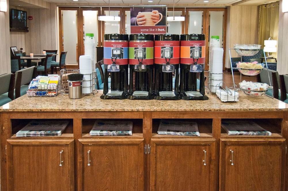 hampton inn canton