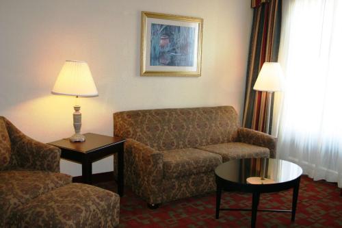 hampton inn canton