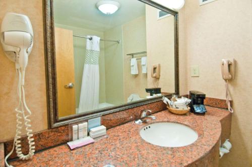 hampton inn canton