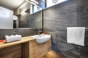 nightcap at sandbelt hotel