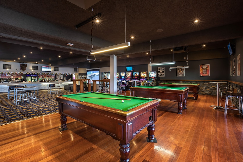 nightcap at sandbelt hotel