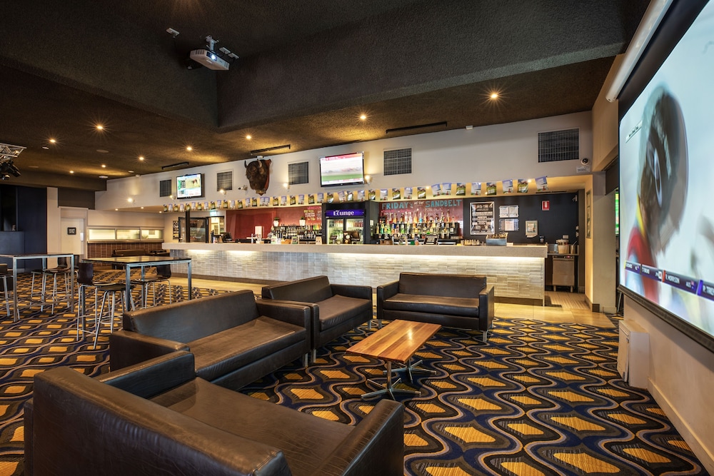 nightcap at sandbelt hotel