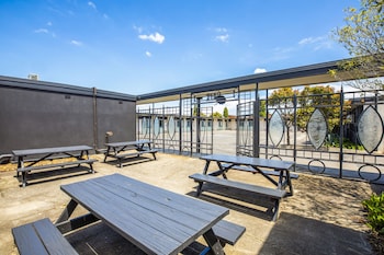 nightcap at sandbelt hotel