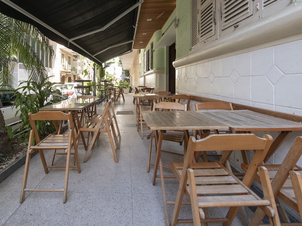 copacabana blue hotel