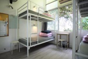 hong kong island yha jockey club mt davis youth hostel