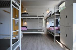 hong kong island yha jockey club mt davis youth hostel