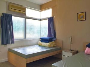 hong kong island yha jockey club mt davis youth hostel