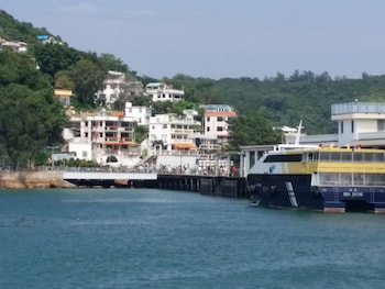 man lai wah resort