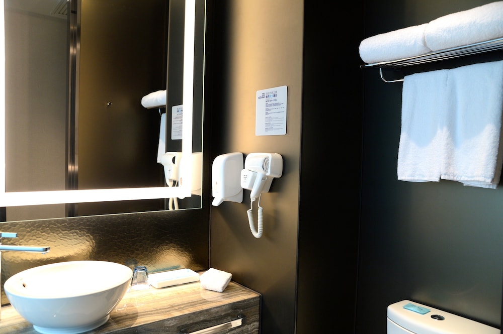 holiday inn express hong kong kowloon cbd2 an ihg hotel