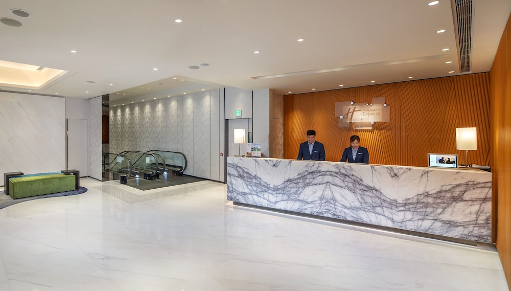 holiday inn express hong kong kowloon cbd2 an ihg hotel