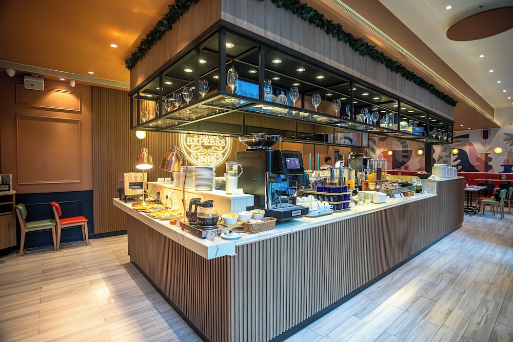 holiday inn express hong kong kowloon cbd2 an ihg hotel