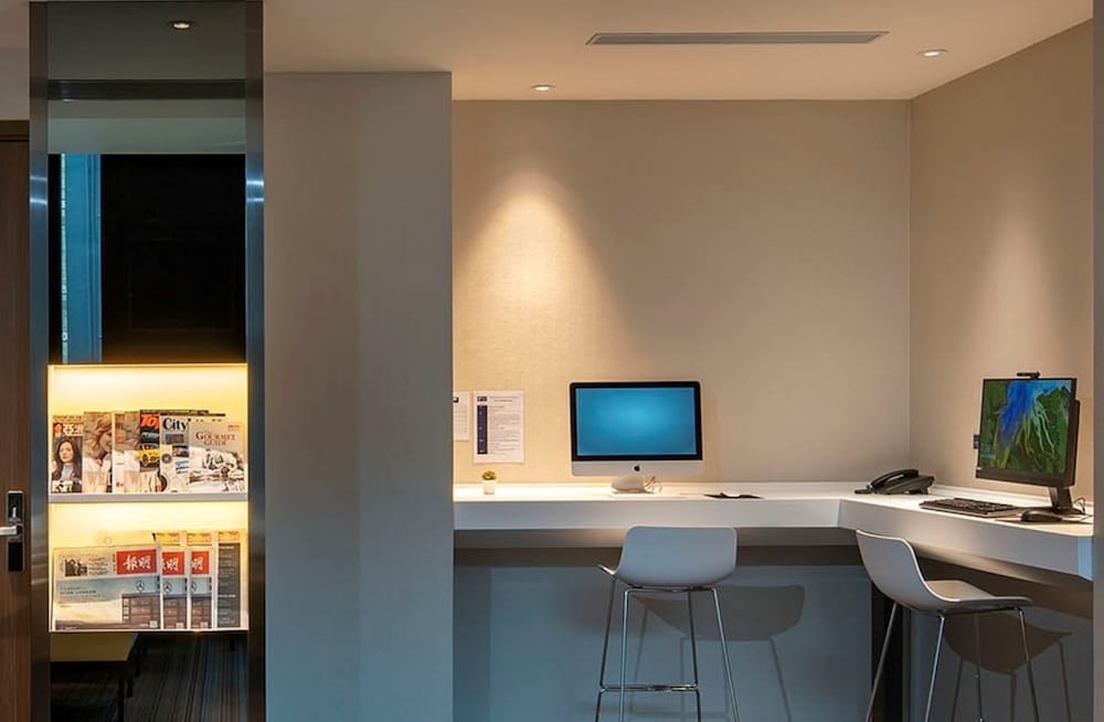 holiday inn express hong kong kowloon cbd2 an ihg hotel