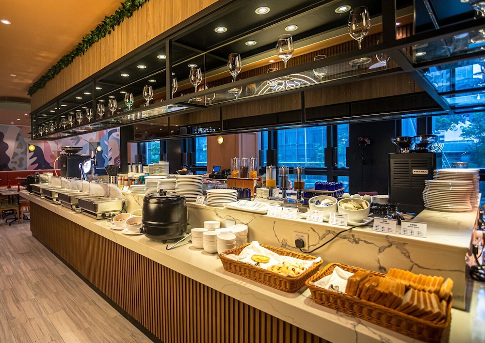 holiday inn express hong kong kowloon cbd2 an ihg hotel