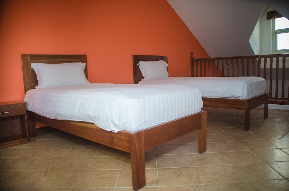 sunset reef resort and spa