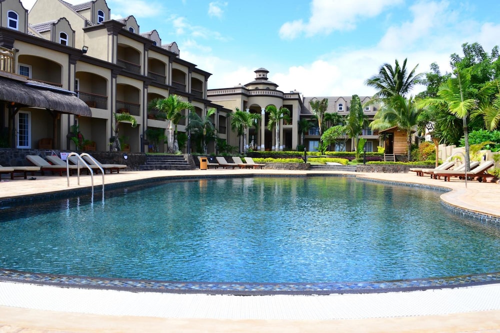 sunset reef resort and spa