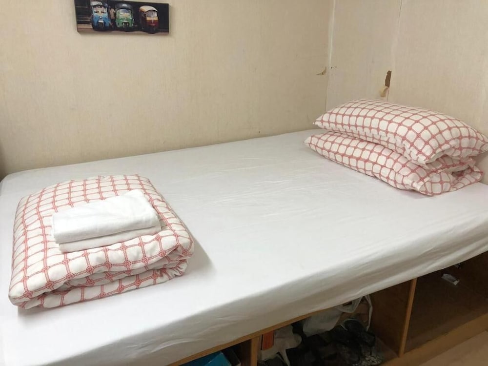 south and north house