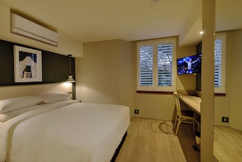 town lodge bellville