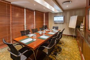 town lodge bellville