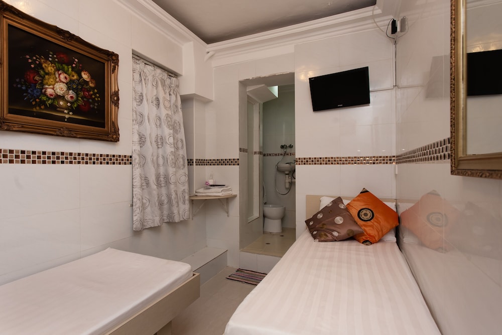 lily garden guest house