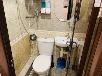 victor hotel