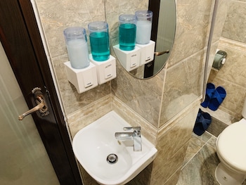 victor hotel