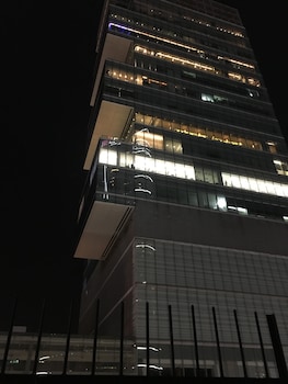 victor hotel