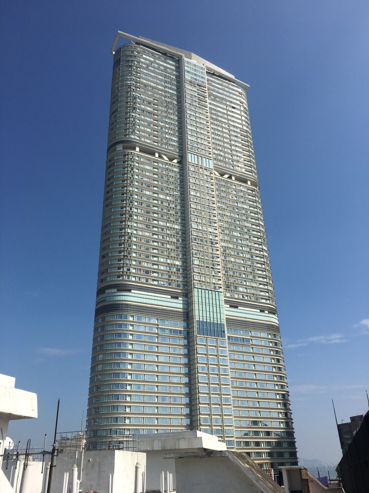 victor hotel