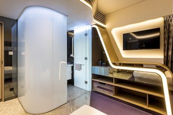 butterfly on lkf boutique hotel central