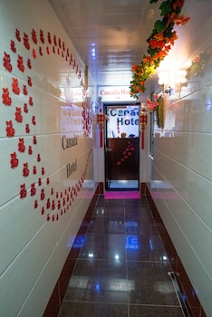 canada hotel