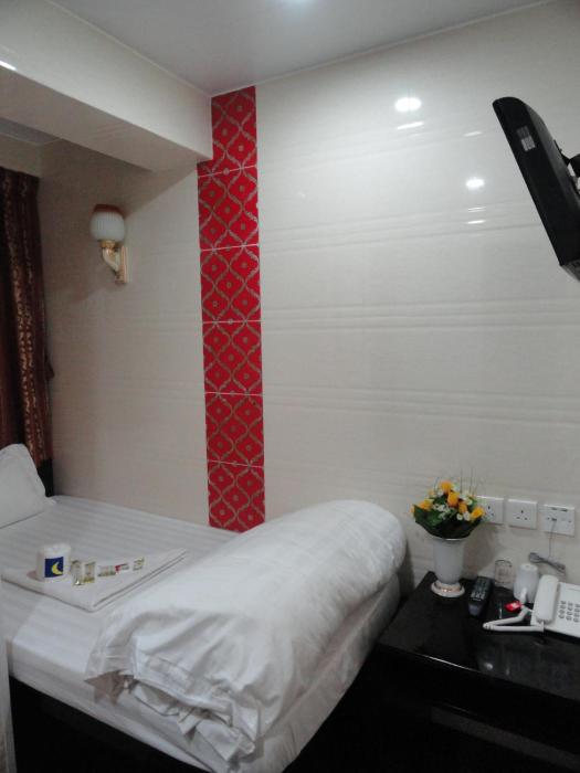 day and night hotel hostel